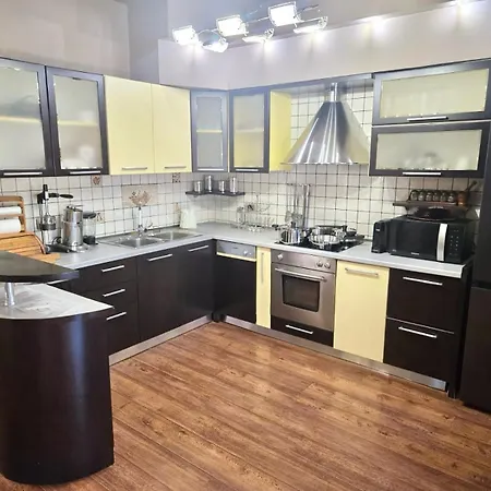 Luxury - Center Apartment