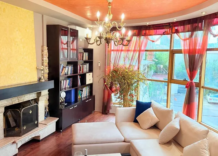 Luxury Free Parking - Center *