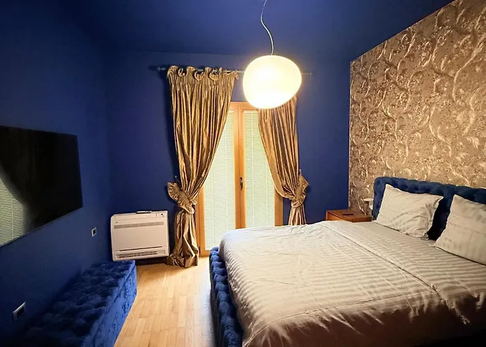 Luxury Free Parking - Center Tirana